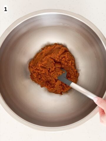 Pumpkin purée, brown sugar, cinnamon, nutmeg, ginger, and cloves are mixed until combined.